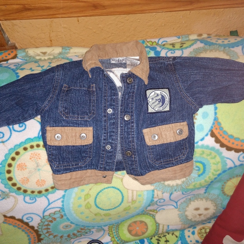 Roca baby  size 12 mon jaceket